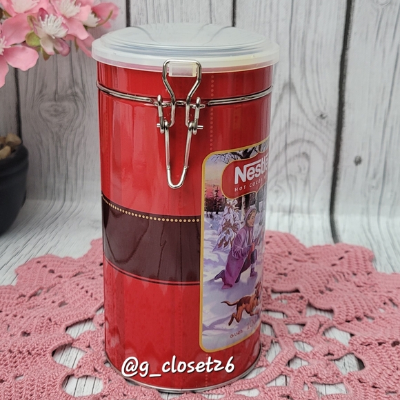 Collectible HolidayNestle Hunge Lid Tin - Picture 2 of 10